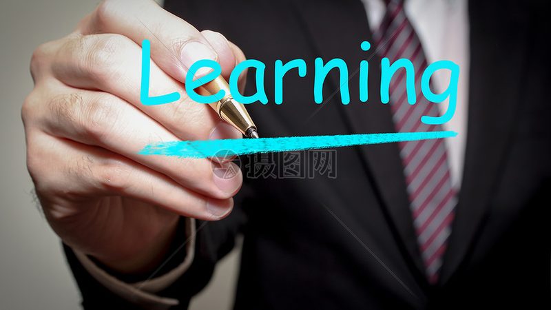 少儿编程教师技能要求的解码：从课程设计到教学实践